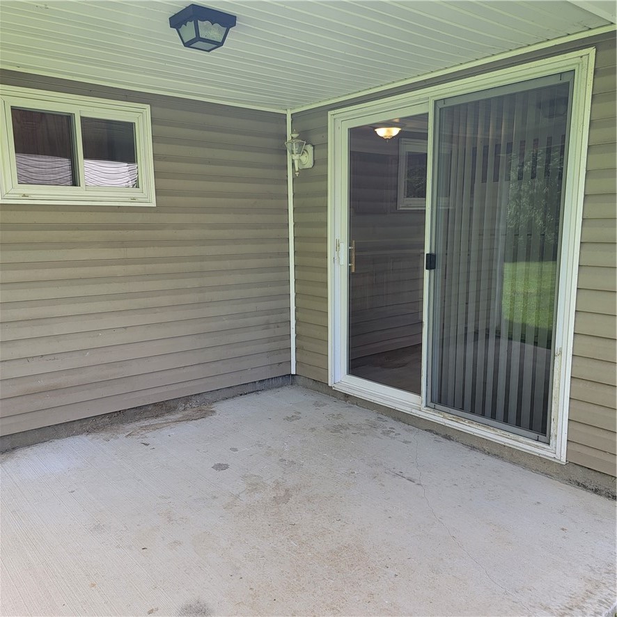 892 Monaca Rd B
