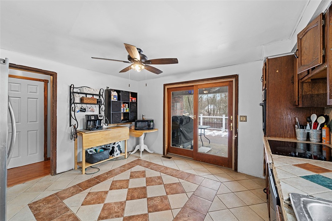248 Ash Ln