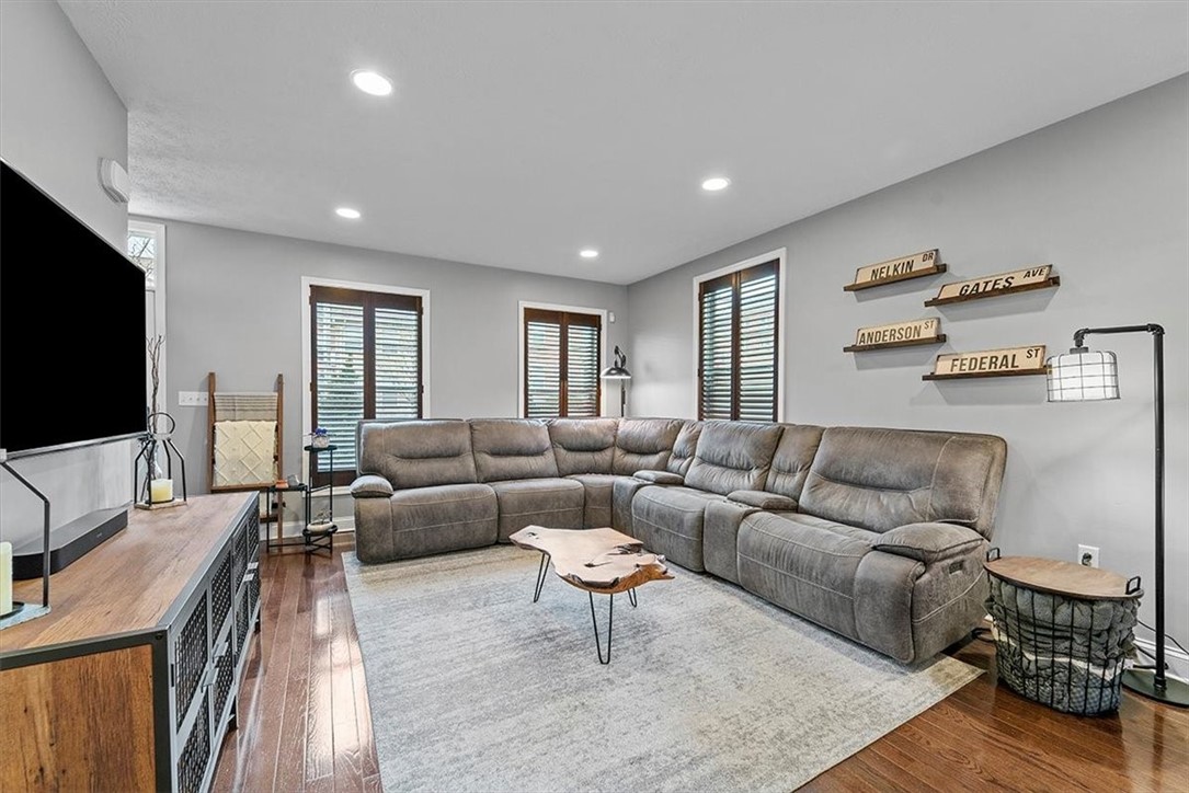 1510 Federal