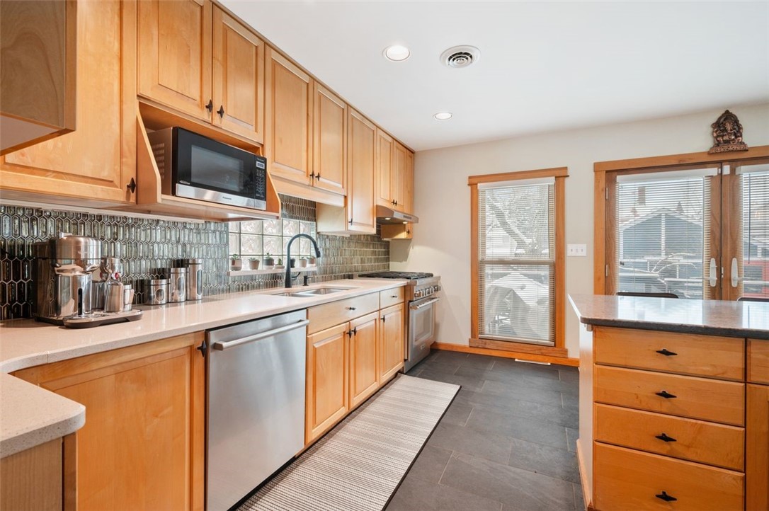354 LeHigh Ave