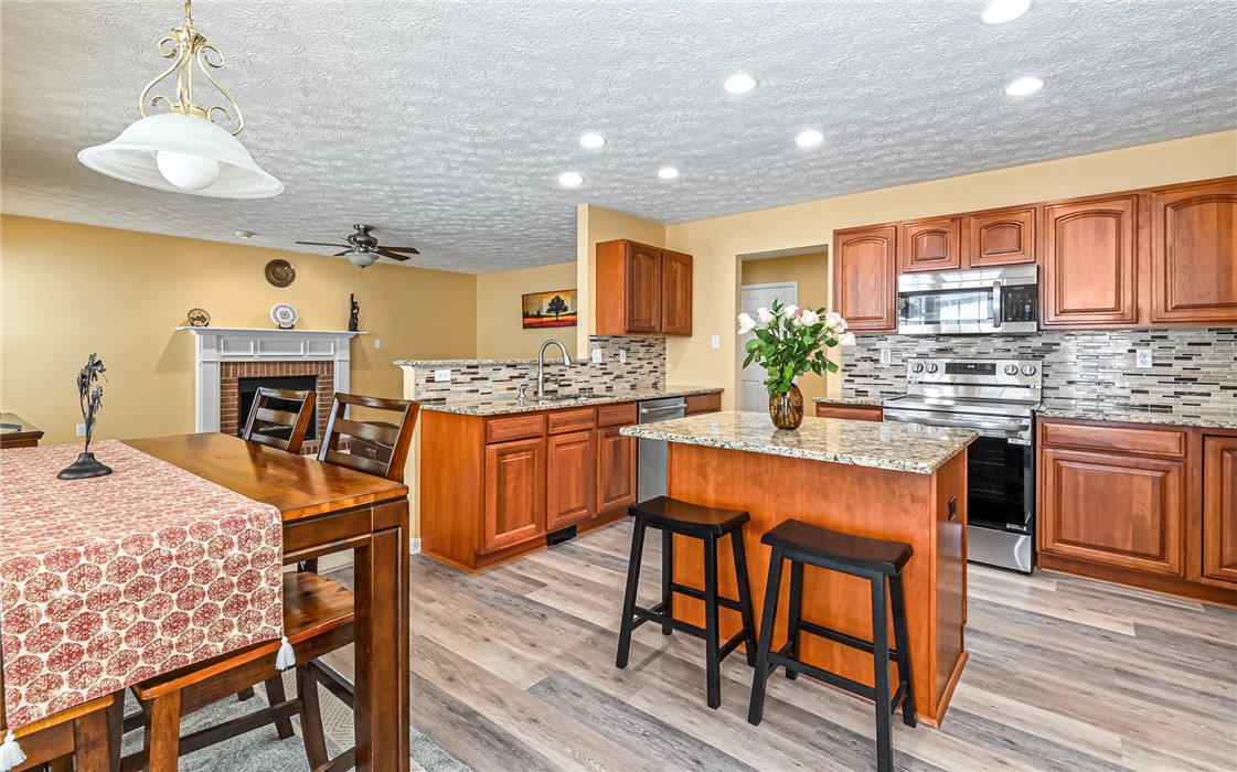 612 Meghan Ct