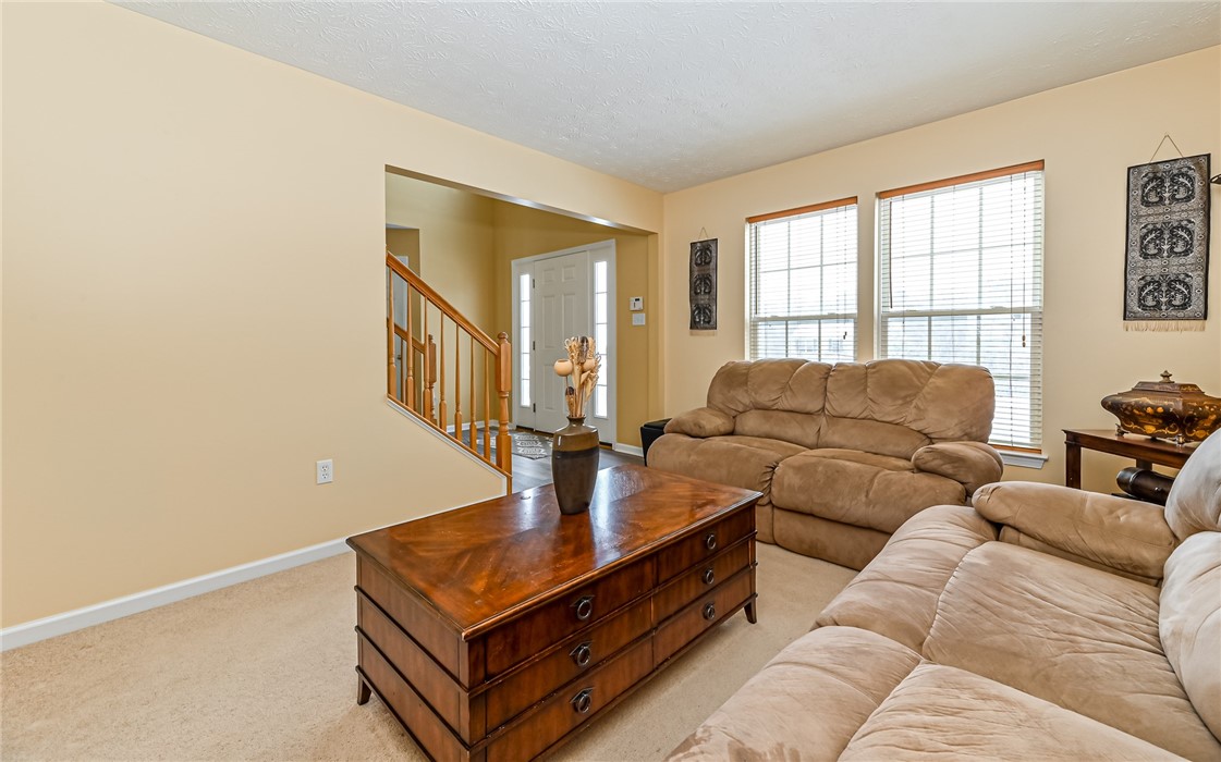 612 Meghan Ct