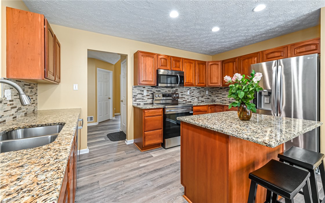 612 Meghan Ct