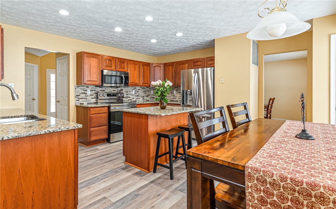 612 Meghan Ct