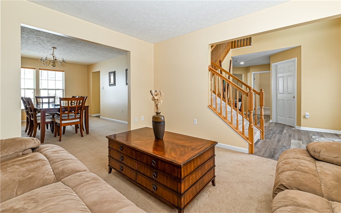 612 Meghan Ct