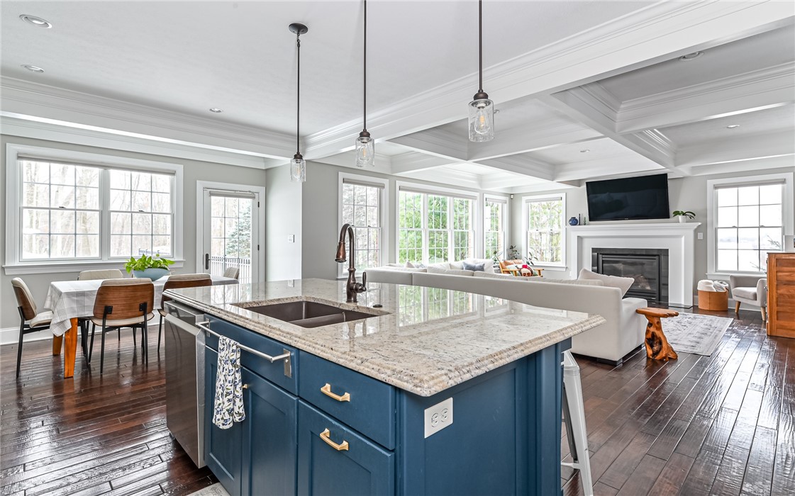211 Tamarack Dr