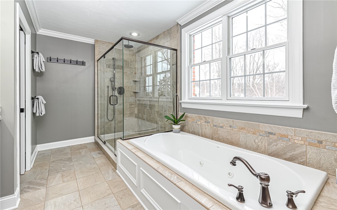 211 Tamarack Dr