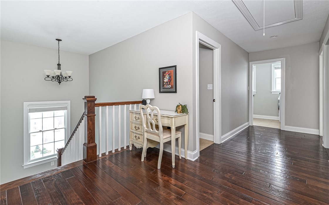 211 Tamarack Dr