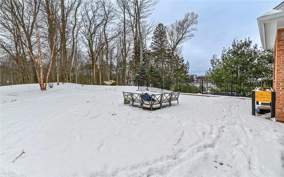 211 Tamarack Dr