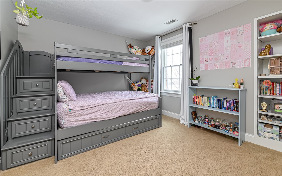 211 Tamarack Dr