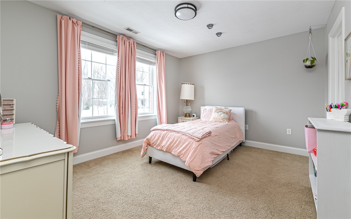 211 Tamarack Dr