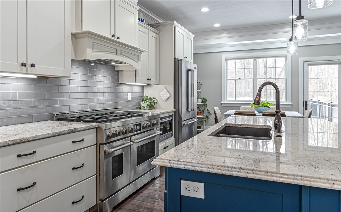 211 Tamarack Dr