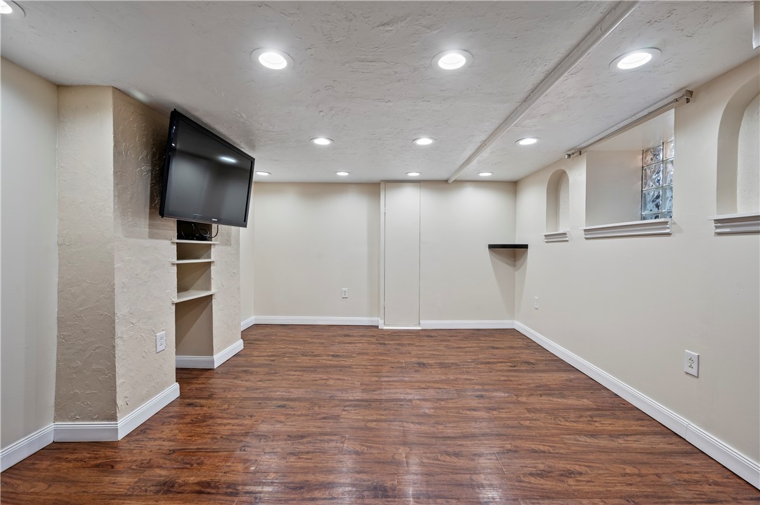 3059 Texas Ave