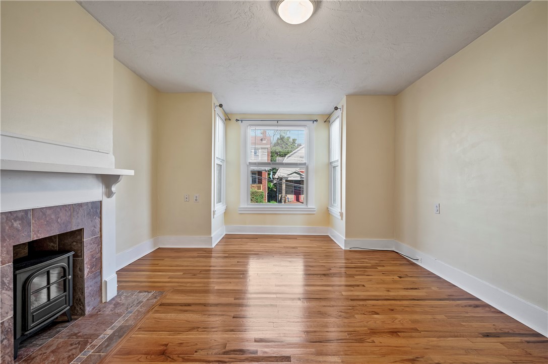 3059 Texas Ave