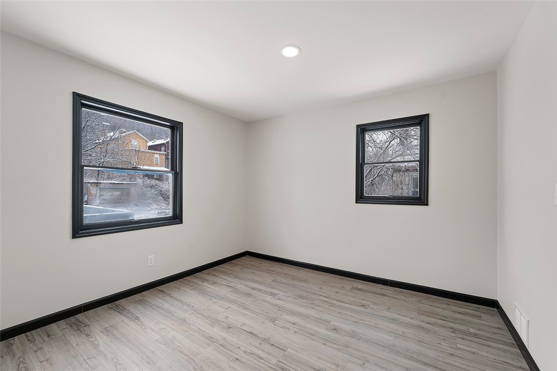 1309 Bell Ave