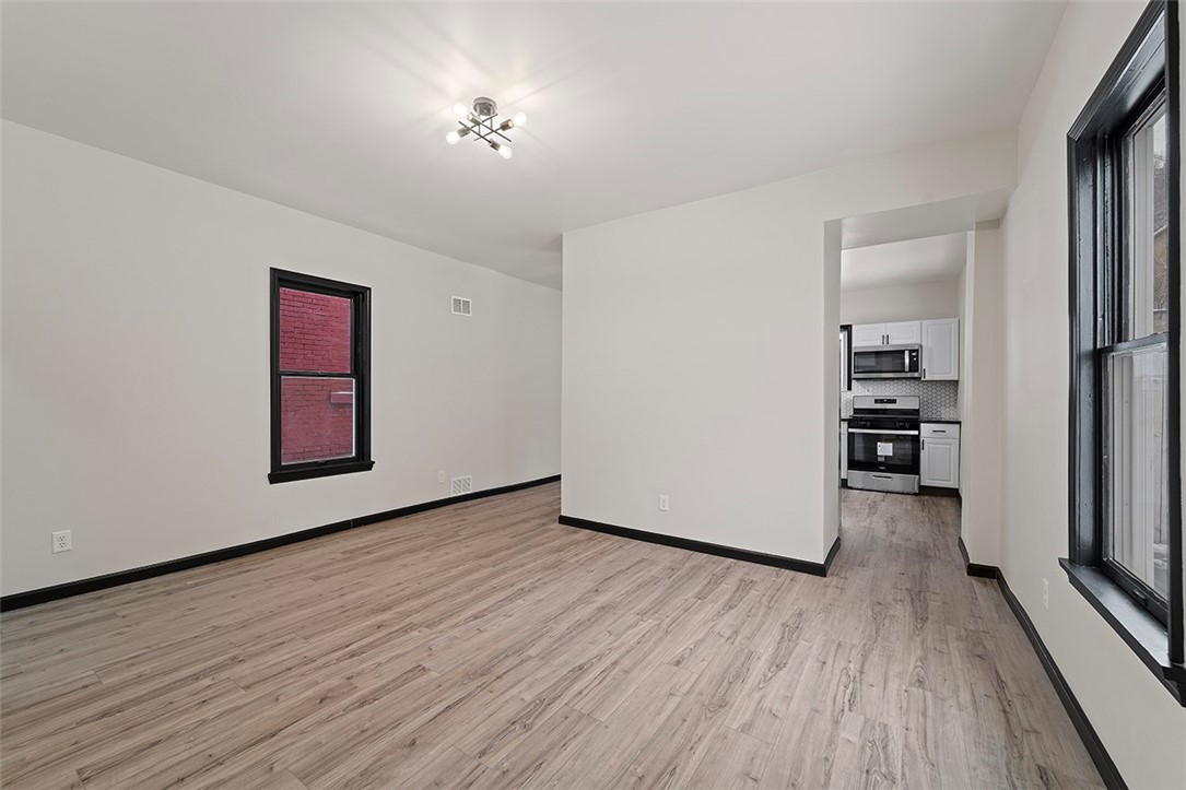 1309 Bell Ave