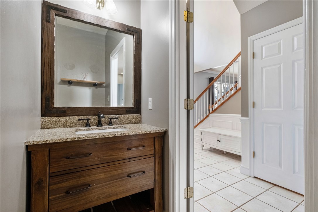 102 Evan Ct