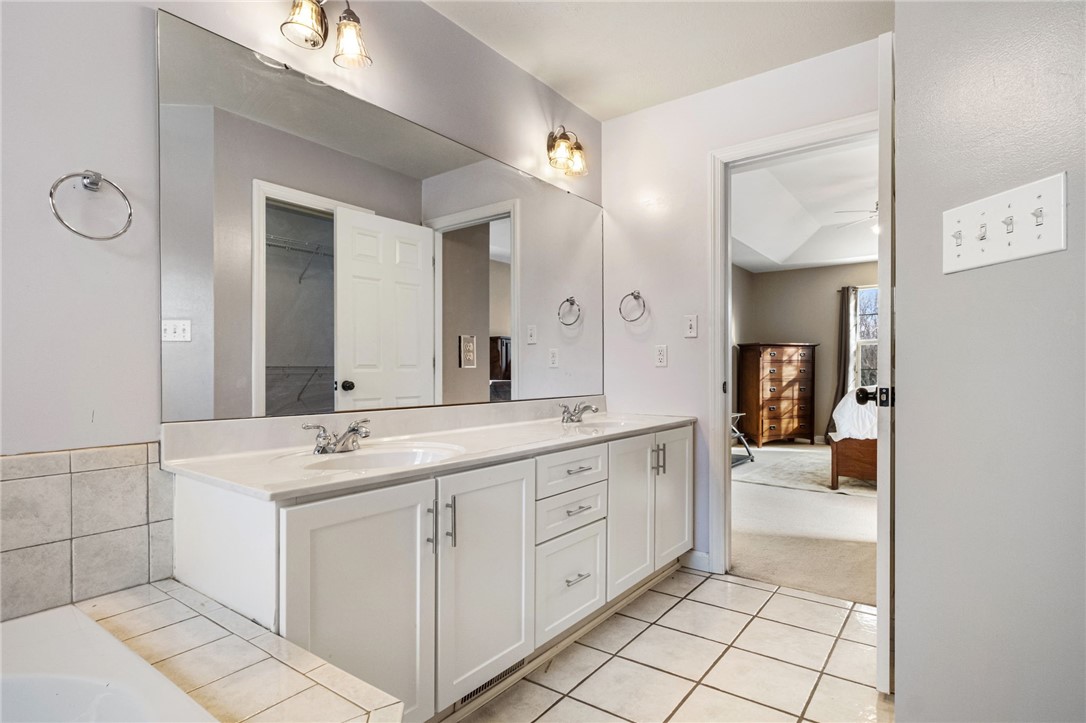 102 Evan Ct