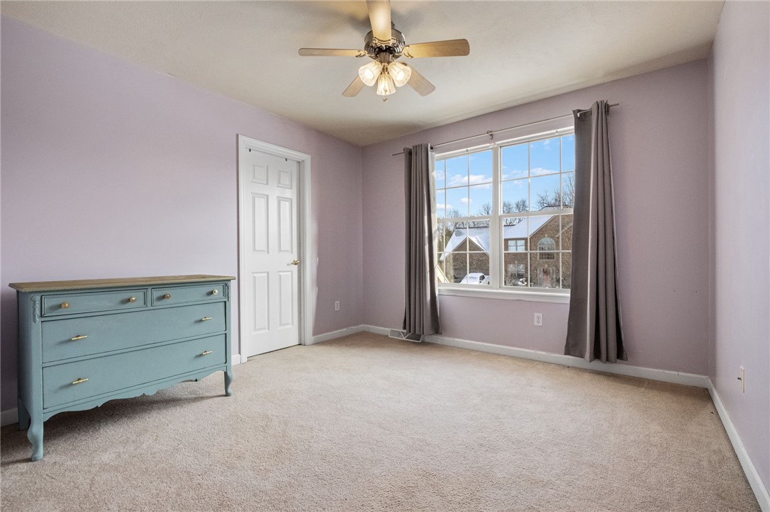 102 Evan Ct