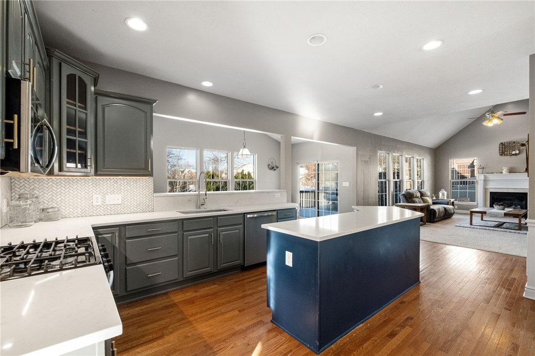 102 Evan Ct
