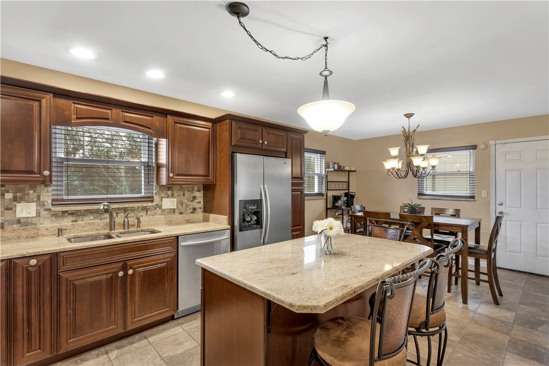 105 Lanford Dr
