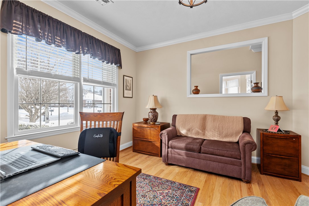 2201 Ambassador Ln