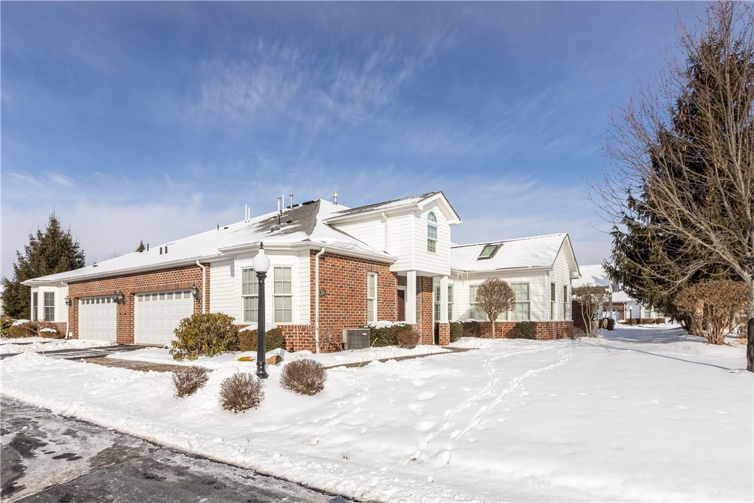 2201 Ambassador Ln