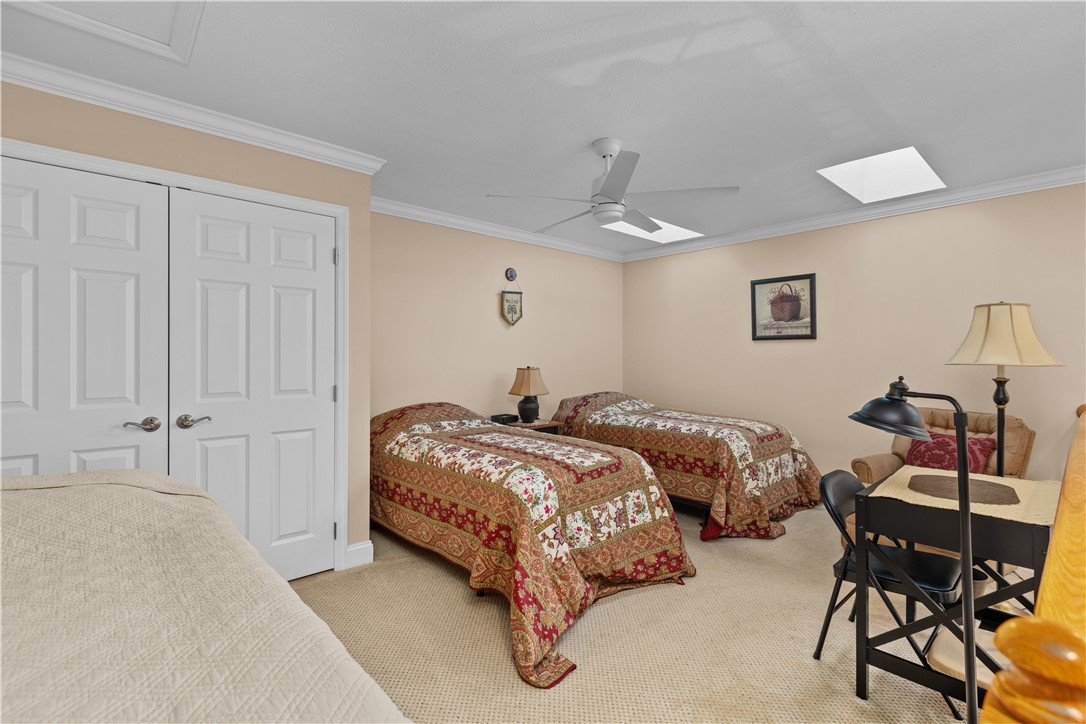 2201 Ambassador Ln