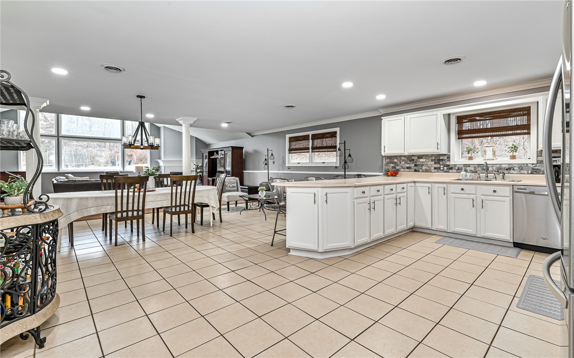 5236 Middle Rd