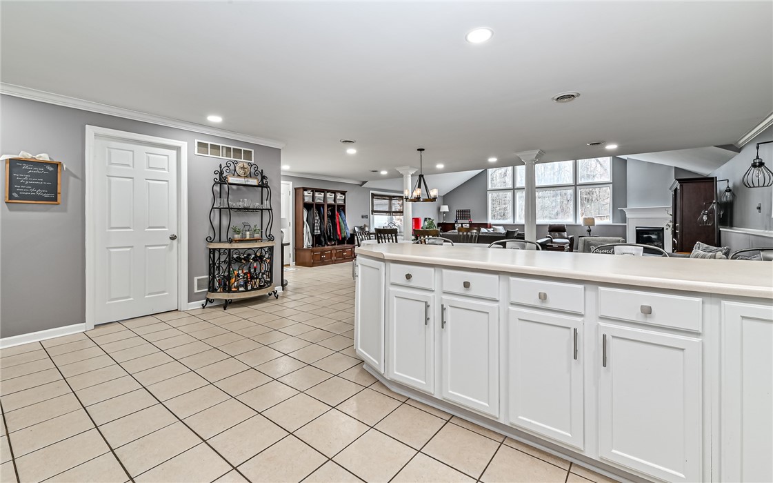 5236 Middle Rd
