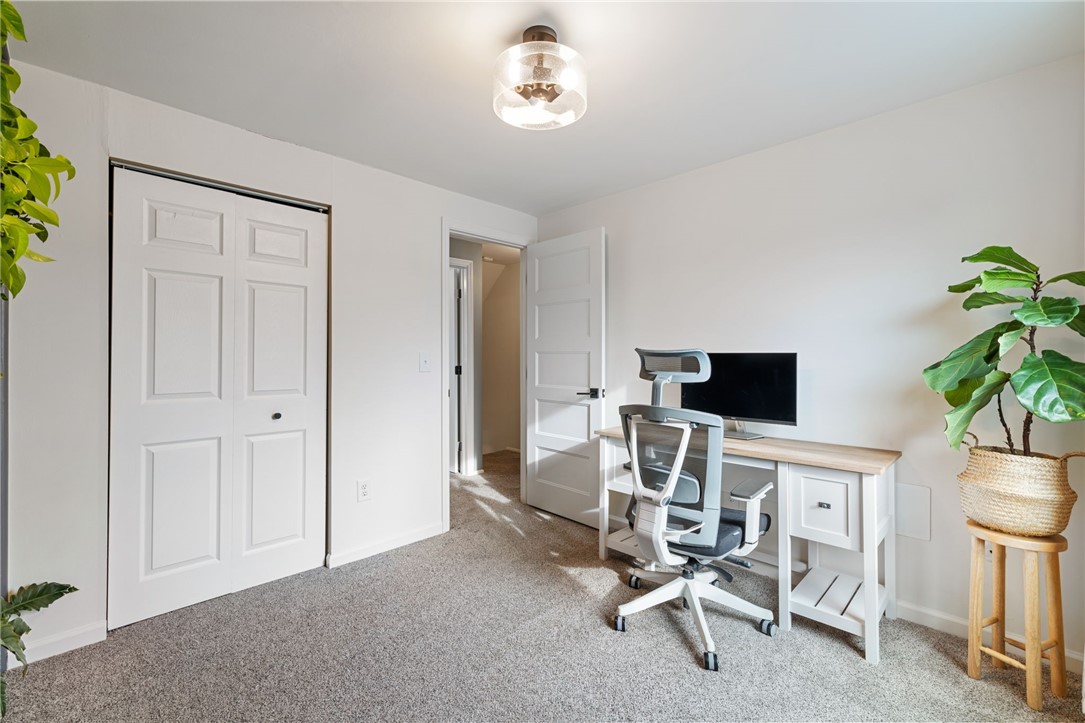 250 Kettering Cir