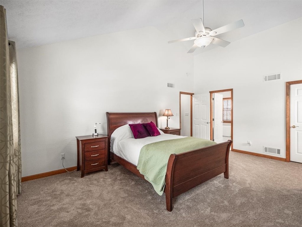 194 Warren Rd