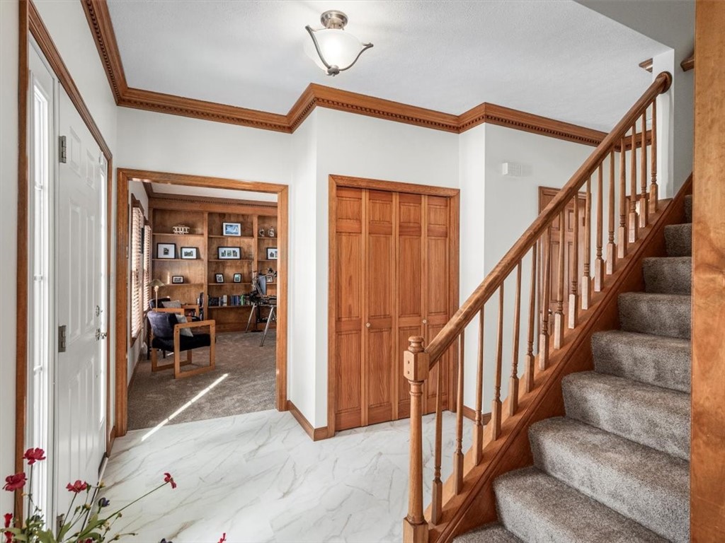 194 Warren Rd