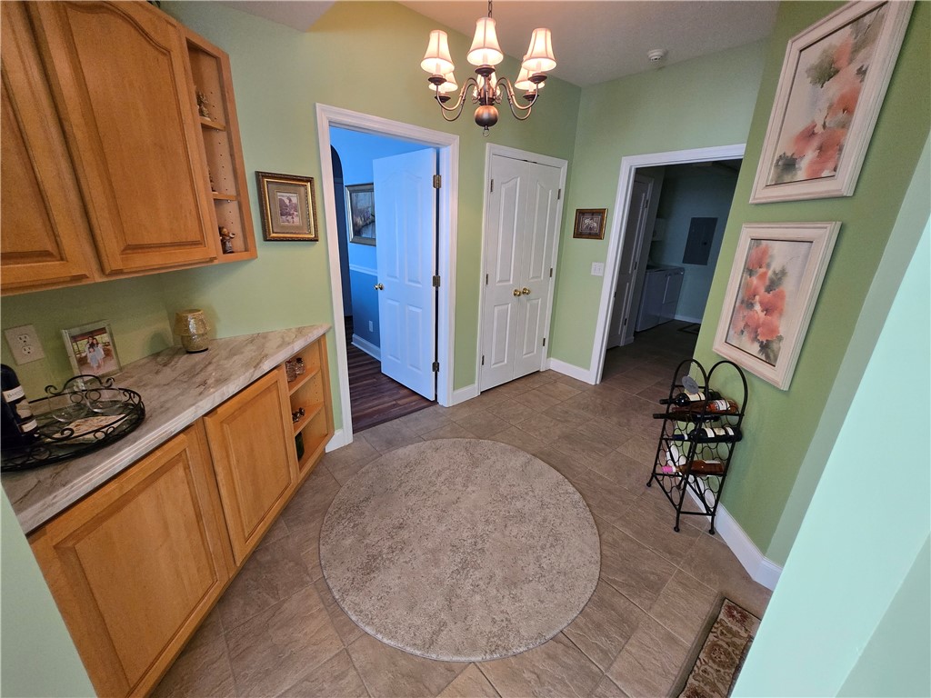 229 Adams Pointe Blvd 10