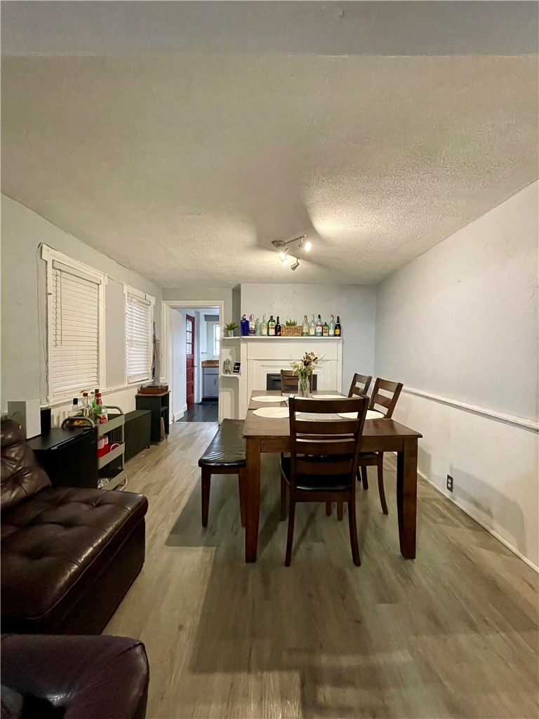 1318 Sarah St