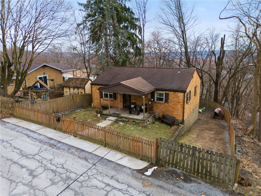652 Grandview Avenue