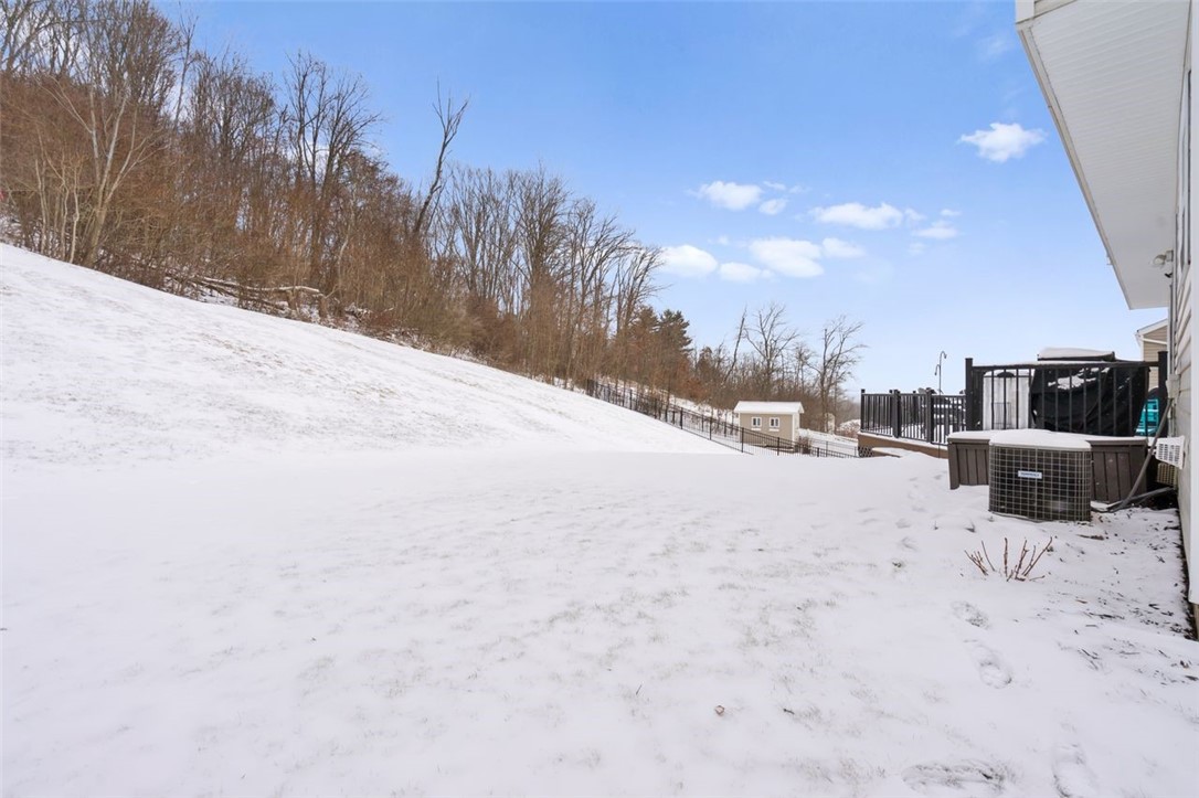 8023 Maureen Dr