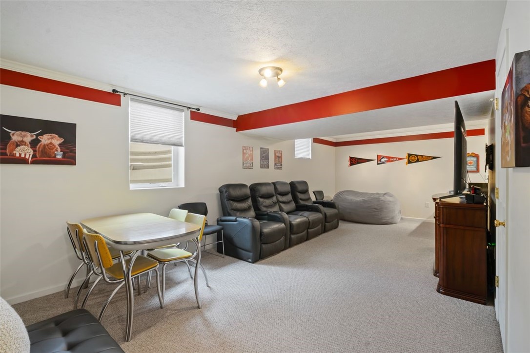 8023 Maureen Dr
