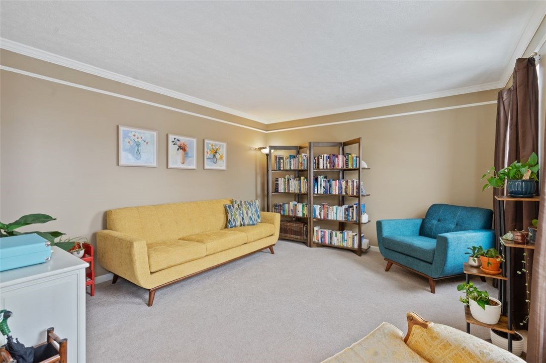 8023 Maureen Dr