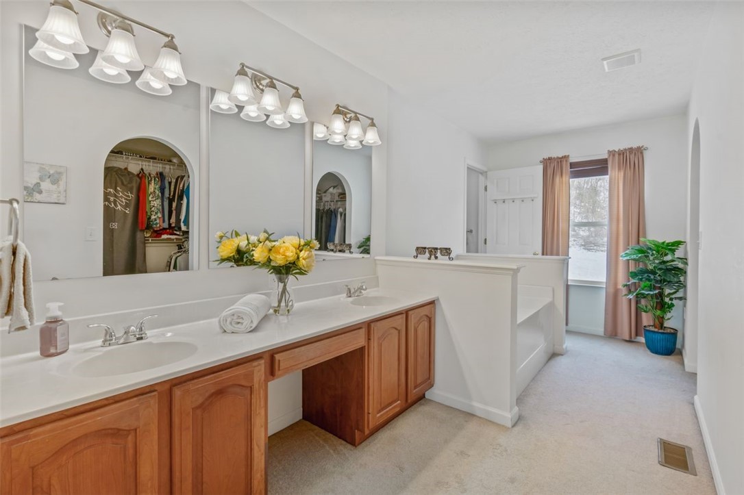 8023 Maureen Dr