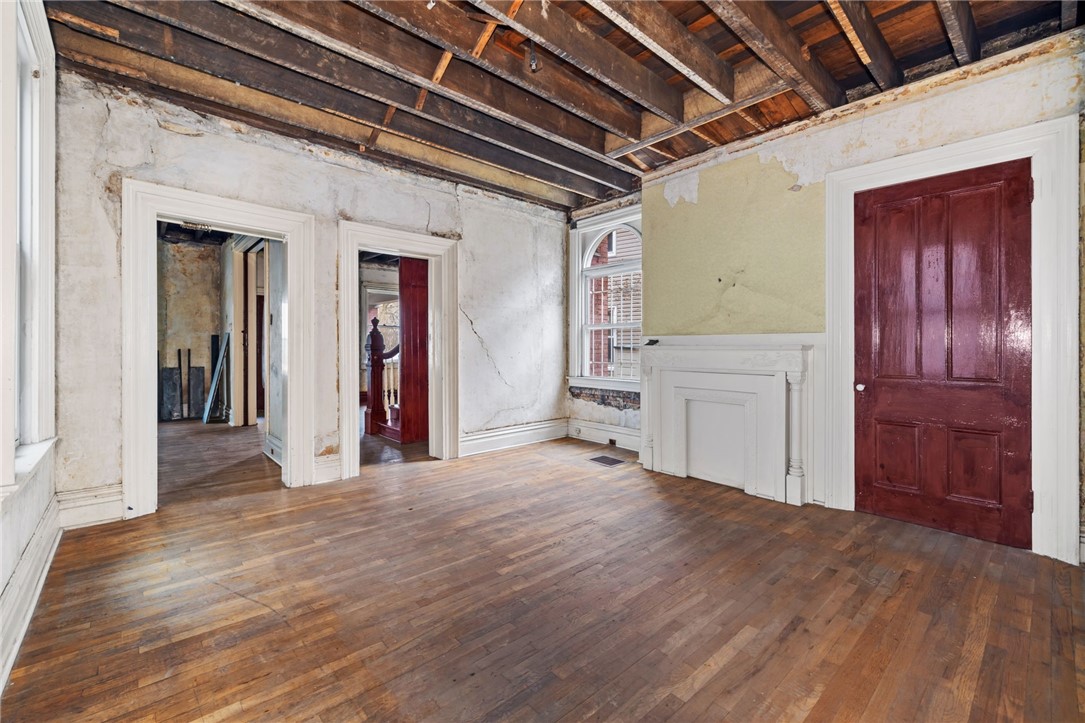 262 Emerson St