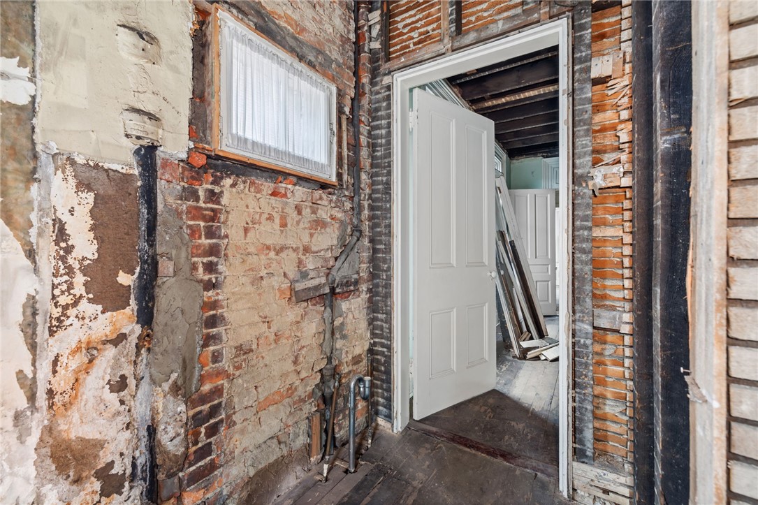 262 Emerson St