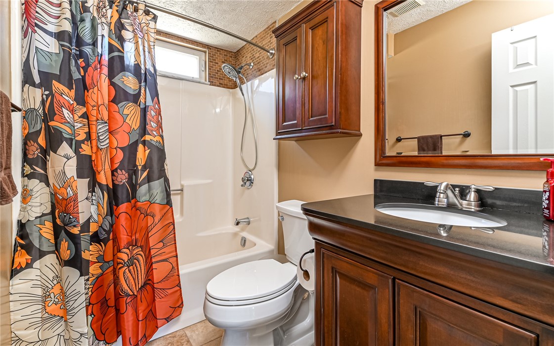 4835 Shamrogue Ct