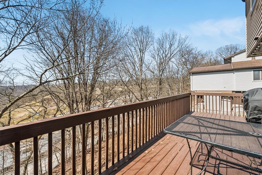 9867 Tomahawk Trail