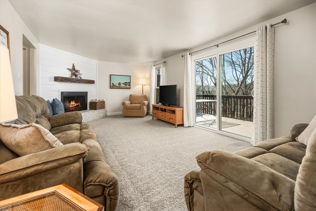 9867 Tomahawk Trail