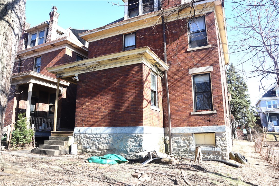 188 Kendall Ave