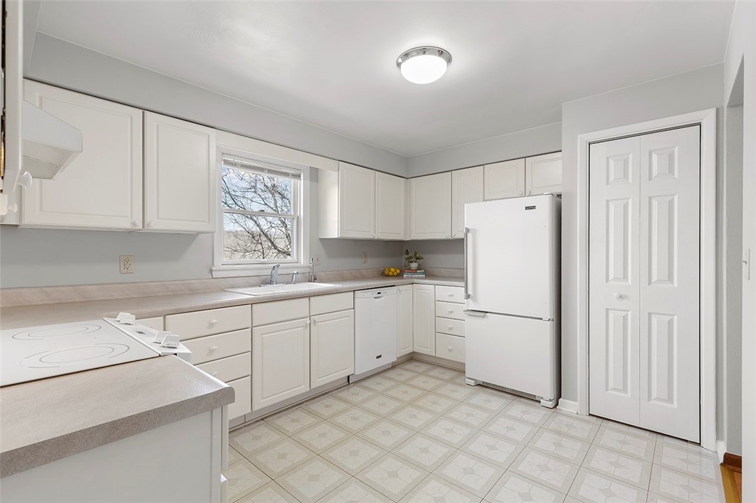 343 Glaser Ave