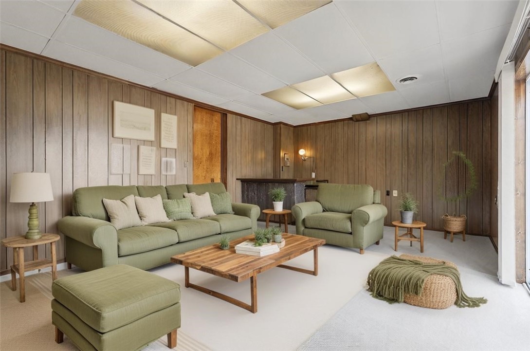 343 Glaser Ave