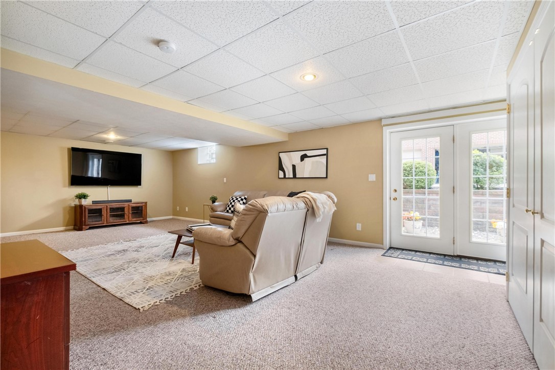 2035 Sterling Drive