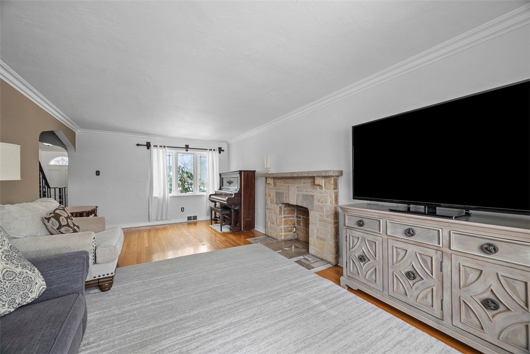 1316 Portview Cir